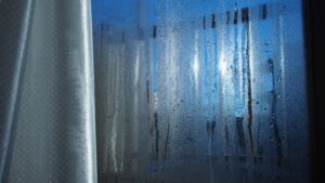 窓の結露の写真