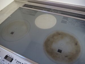 焦げたIHストーブ