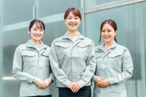 女性スタッフ